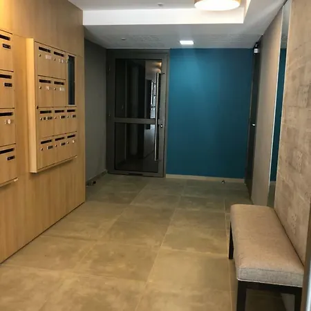 Apartment Spacieux Avec Jardin Dans De Grand Standing Avec Piscine Sanary-sur-Mer