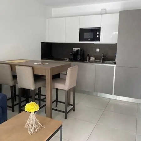 Lägenhet Spacieux Avec Jardin Dans De Grand Standing Avec Piscine Sanary-sur-Mer